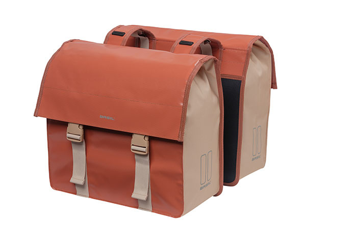 Sakwa miejska podwójna BASIL URBAN LOAD DOUBLE PANNIER BAG 48-53L, Universal Bridge System, 100% wodoodporna, terra red/rose (NEW)