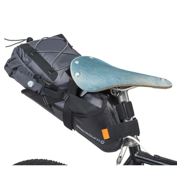 Torba pod siodło BLACKBURN OUTPOST ELITE SEAT PACK 10,5l z workiem wodoodpornym, metalowe mocowanie do sztycy pneumatycznej (NEW).