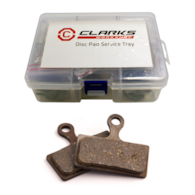 Okładziny hamulcowe CLARKS VX852 Żywiczne, Dla SHIMANO/FSA/CLARKS (Shimano XTR M985, M987, M988, M975, M965 - XT M785, SLX M666, M675, DEORE M615, Alfine/Clarks M1, M2, M3, CMD-22, CMD-23, CMD-27) Pudełko 25 par (NEW)