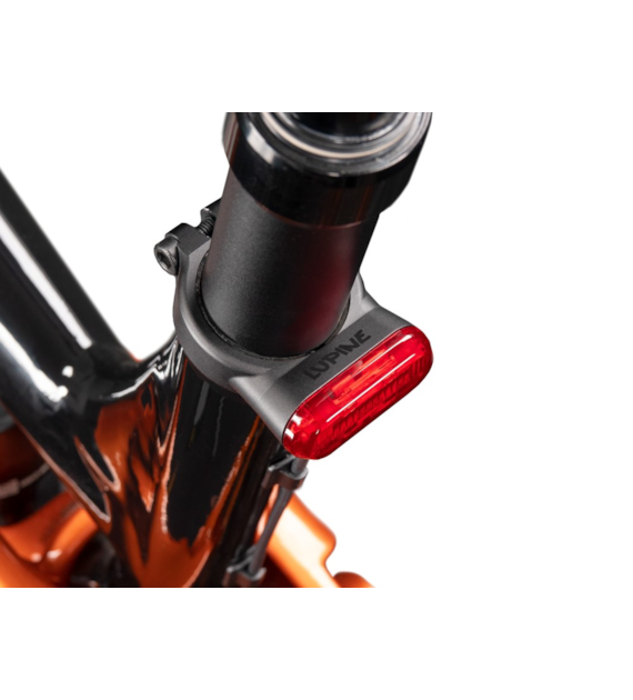 Lampka tylna do e-bike LUPINE C14 45 Lumenów, Fabryczne wyjście pod Shimano, Zintegrowana z zaciskiem sztycy, Czujnik hamowania, Średnica obejmy 34.9mm (NEW)